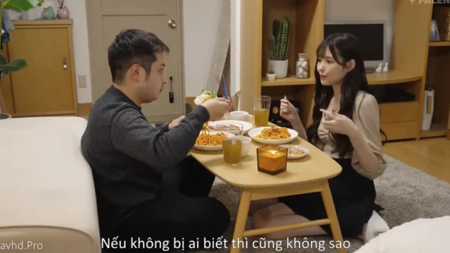 FSDSS-393 Bị Hàng Xóm Hôi Thối Bắt Giữ Hiếp Dâm